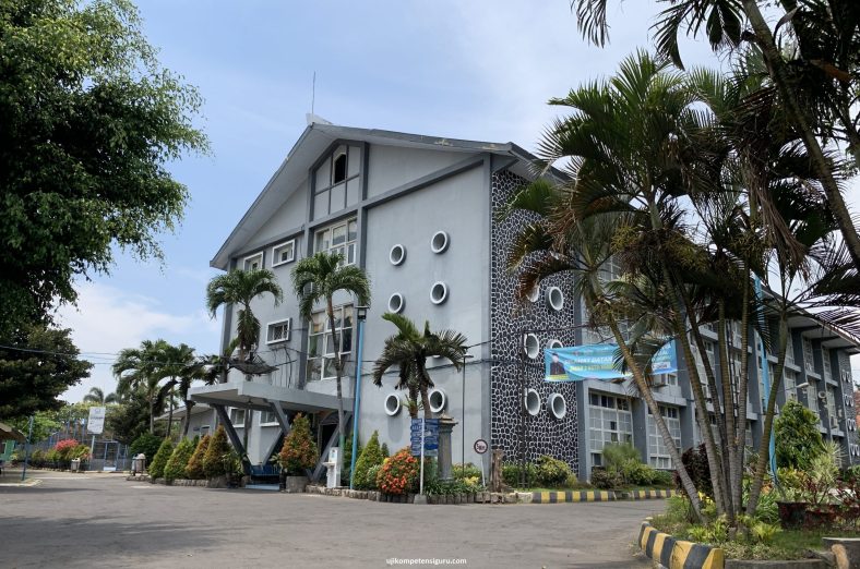SMA Terbaik di Kedir